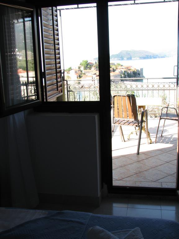 Guest House Ivo Jovanovic Sveti Stefan Habitación foto